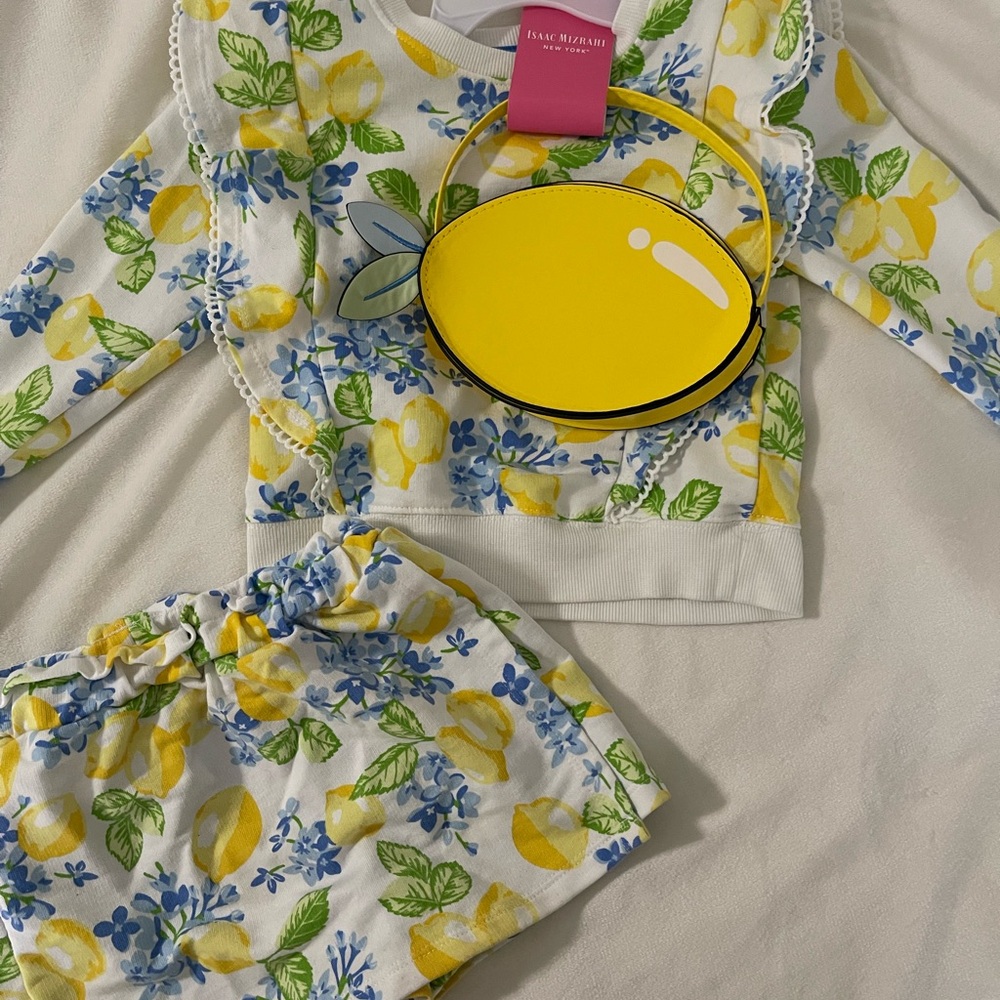 Isaac Mizrahi Yellow and Blue Floral Outfit